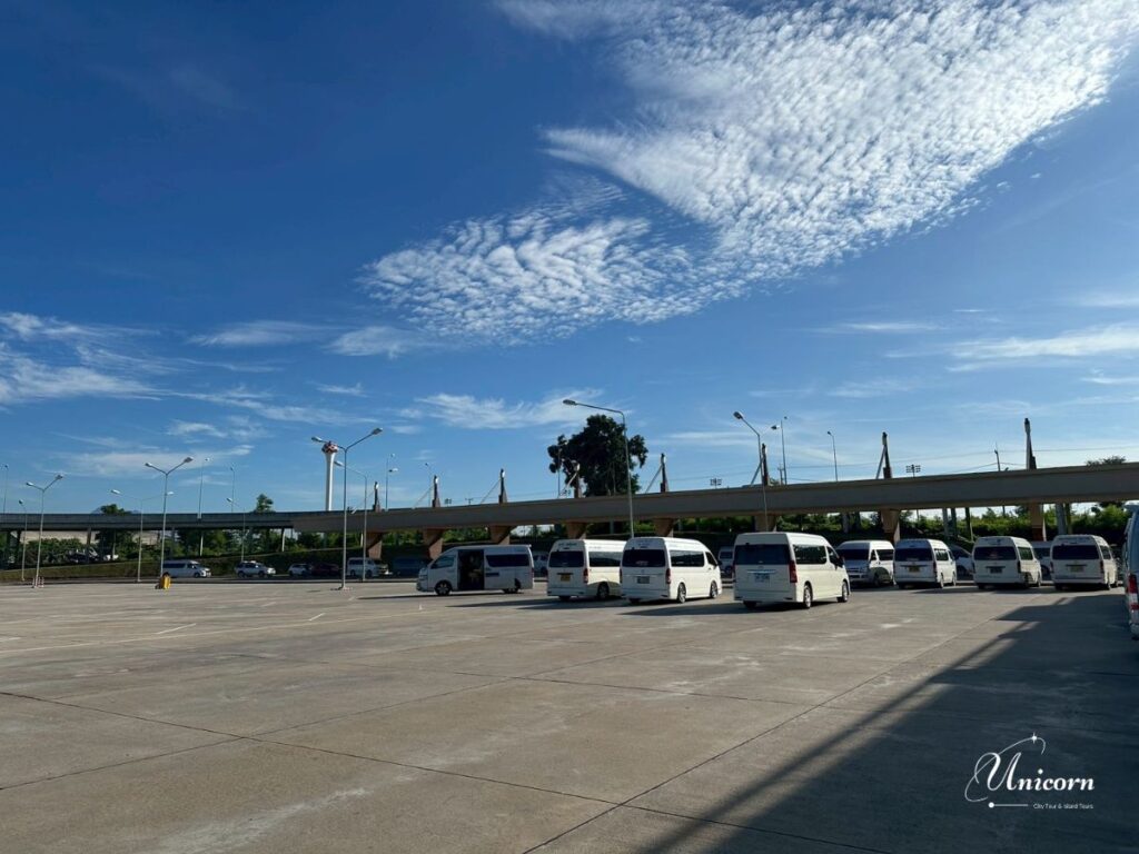 clean interiorminivan phuket krabi